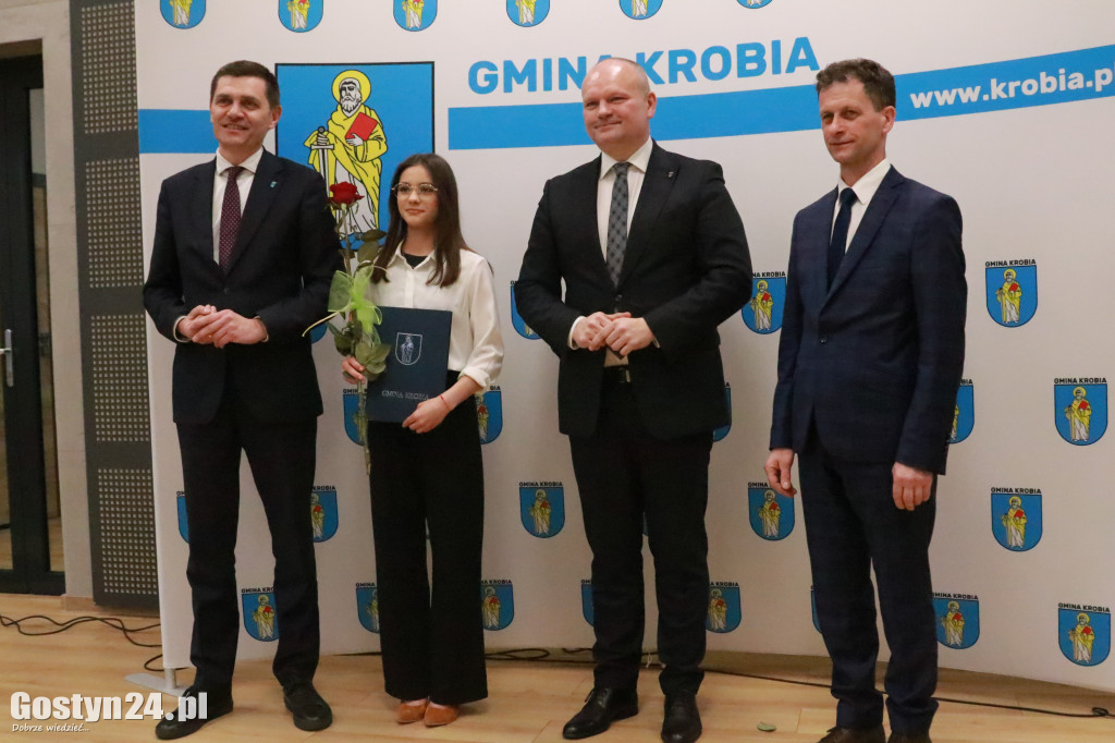 Wręczono stypendia sportowe w gminie Krobia