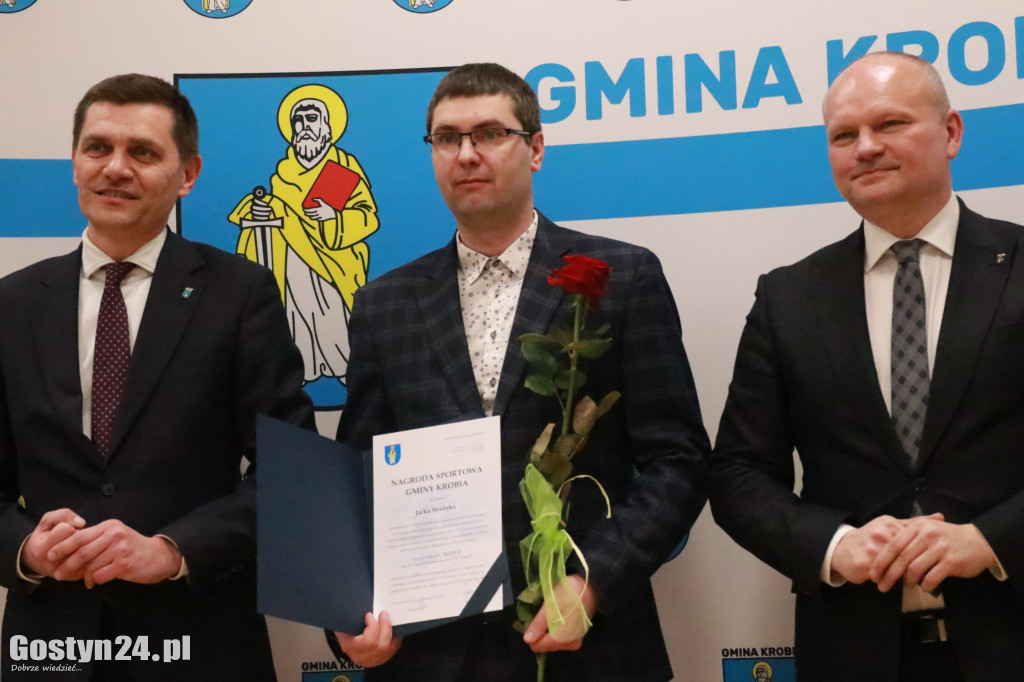 Wręczono stypendia sportowe w gminie Krobia