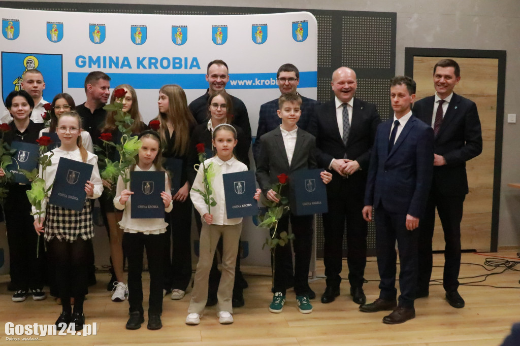 Wręczono stypendia sportowe w gminie Krobia