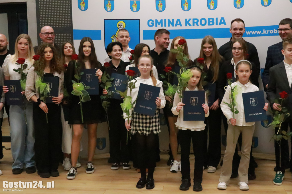Wręczono stypendia sportowe w gminie Krobia