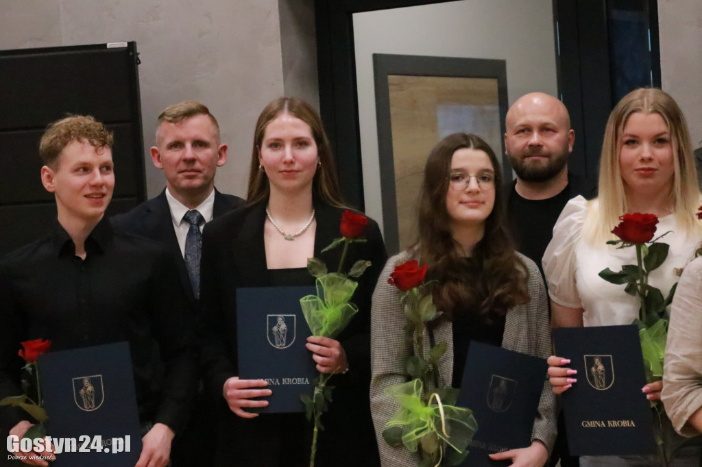 Wręczono stypendia sportowe w gminie Krobia
