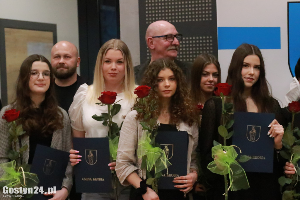 Wręczono stypendia sportowe w gminie Krobia