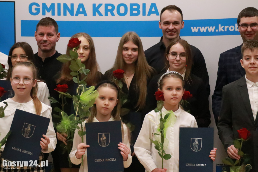 Wręczono stypendia sportowe w gminie Krobia