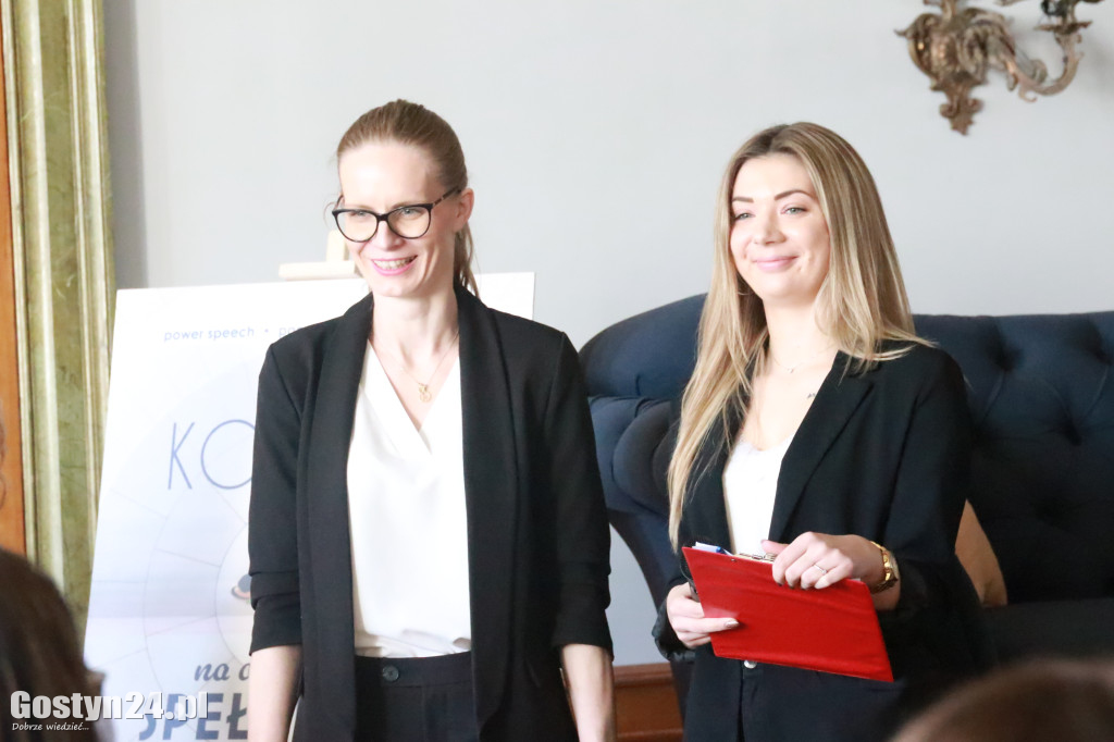 W zamku w Rokosowie zorganizowano forum kobiet