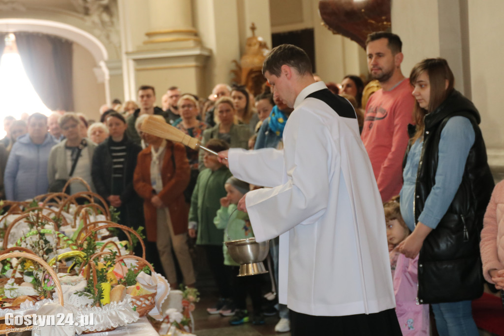 Tradycyjna święconka w Wielką Sobotę