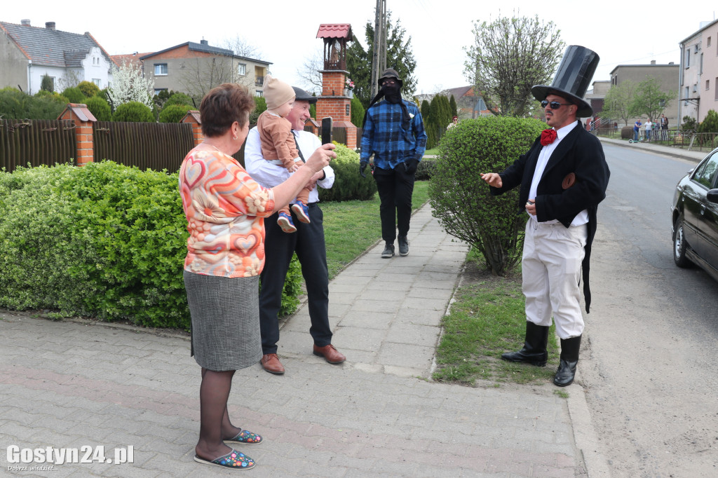 Kominiarze przeszli przez Zalesie w gminie Borek Wlkp.
