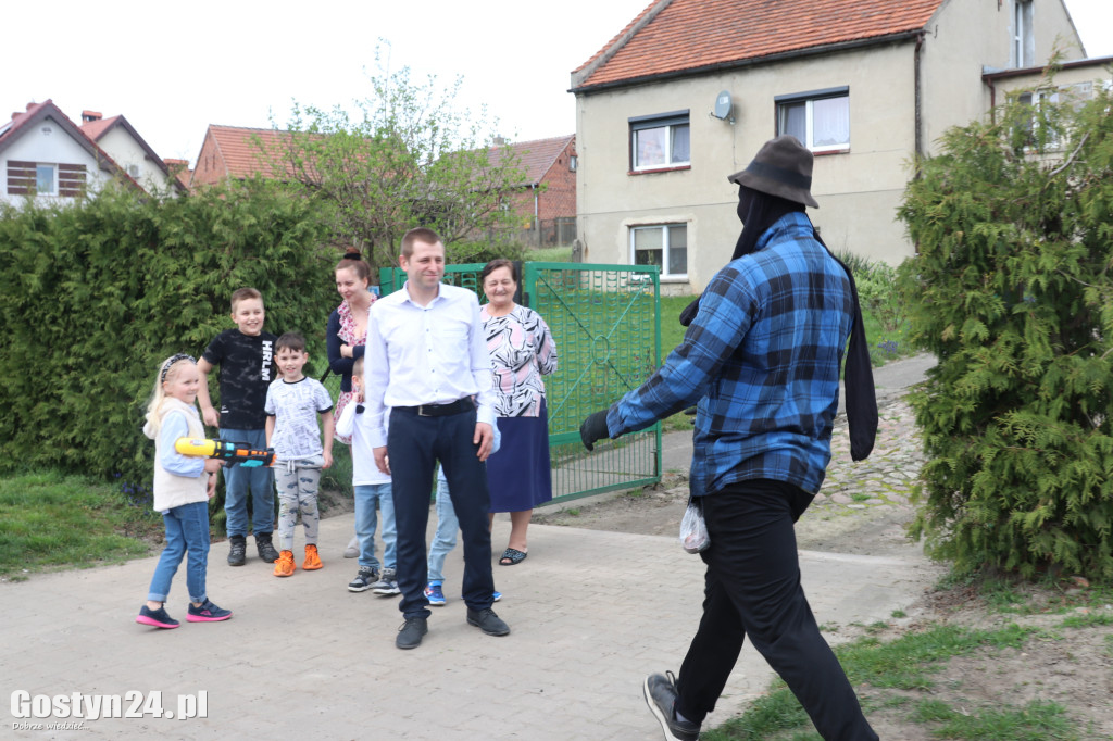 Kominiarze przeszli przez Zalesie w gminie Borek Wlkp.