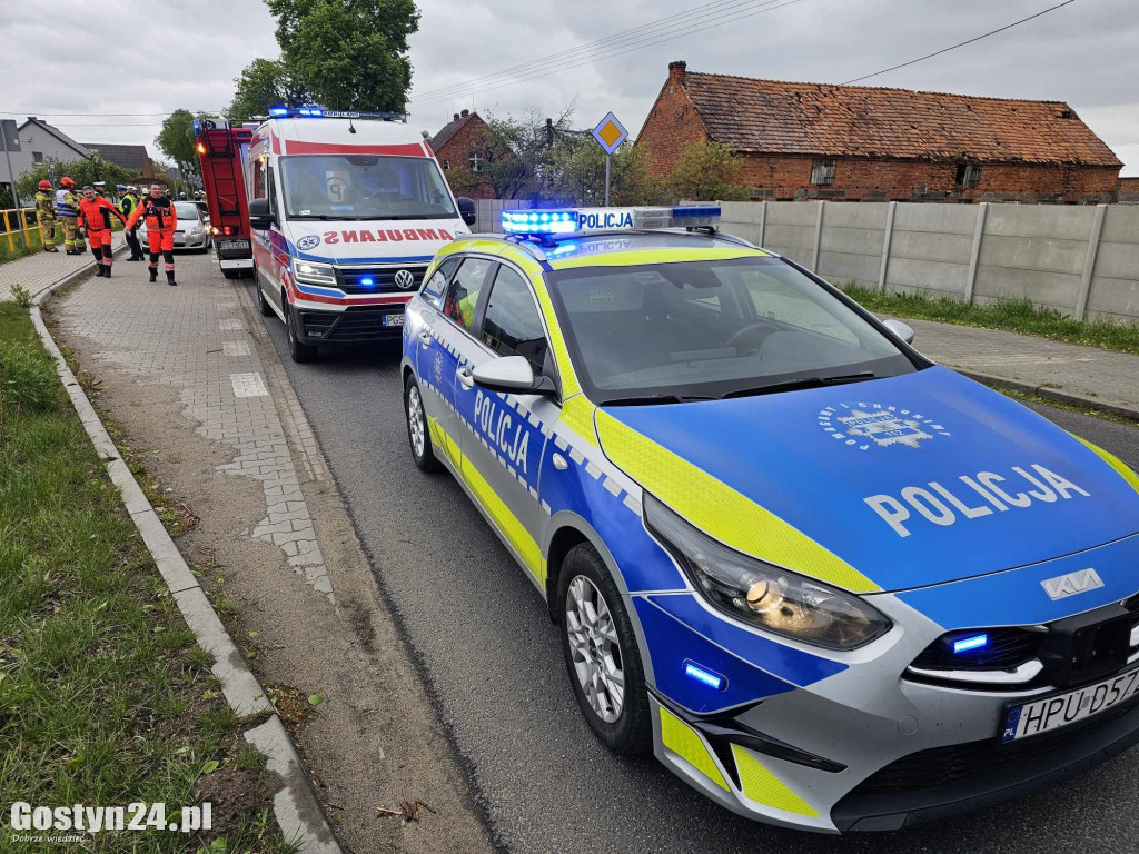 Zderzenie dwóch osobówek w Siedlcu, gmina Pępowo
