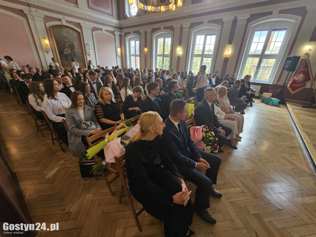 Pożegnanie ze szkołą maturzystów gostyńskiego liceum