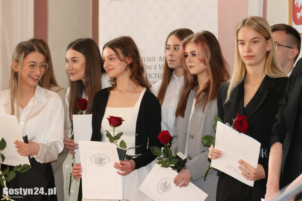 Pożegnanie ze szkołą maturzystów gostyńskiego liceum
