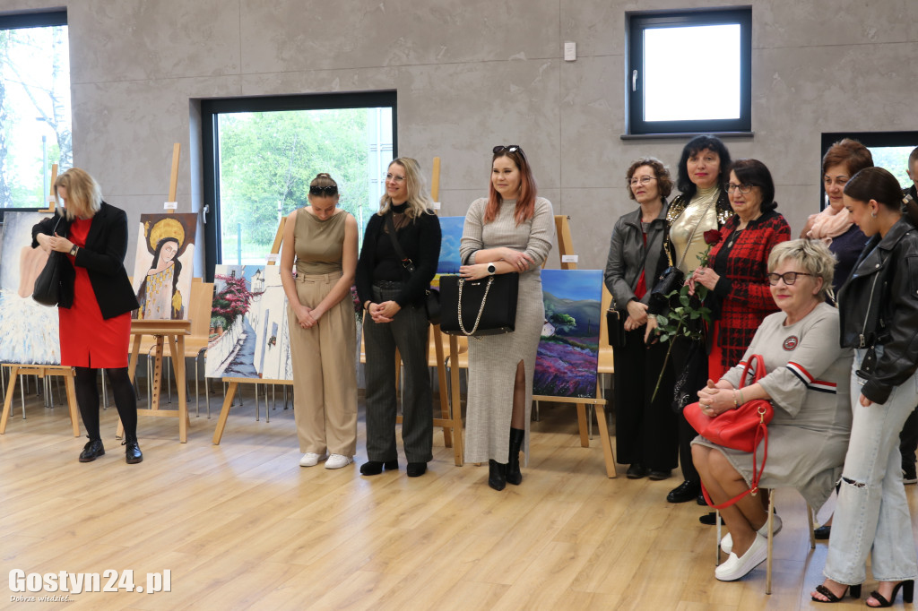 Wystawa prac Anity Rozwalki w Krobi