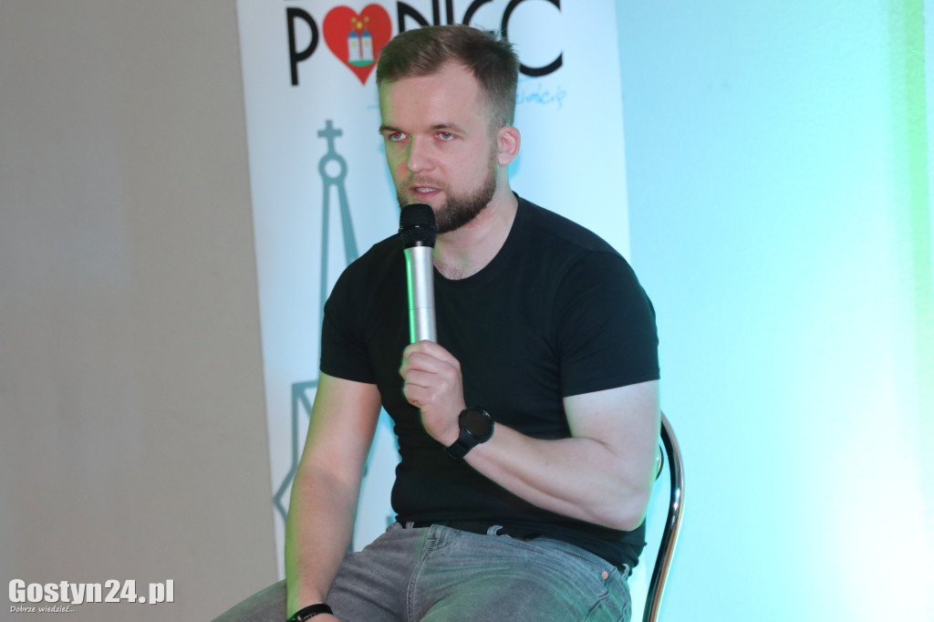 Występ Tomasza Karpia Bartkowiaka w Poniecu