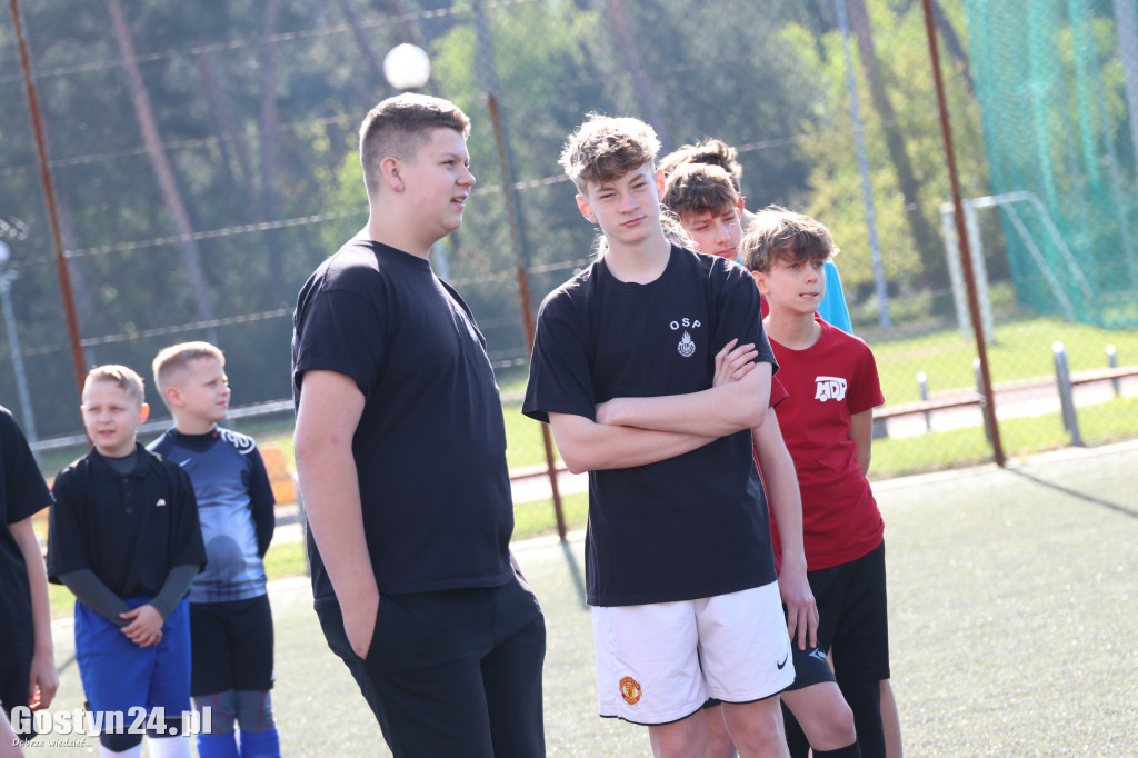 Turniej MDP na orliku w Piaskach