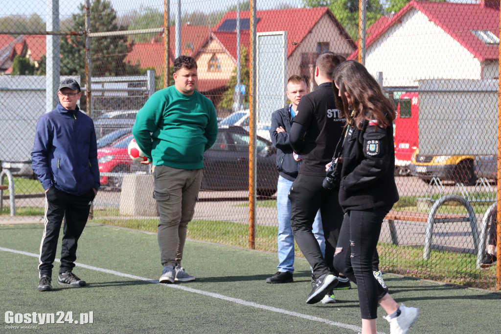 Turniej MDP na orliku w Piaskach