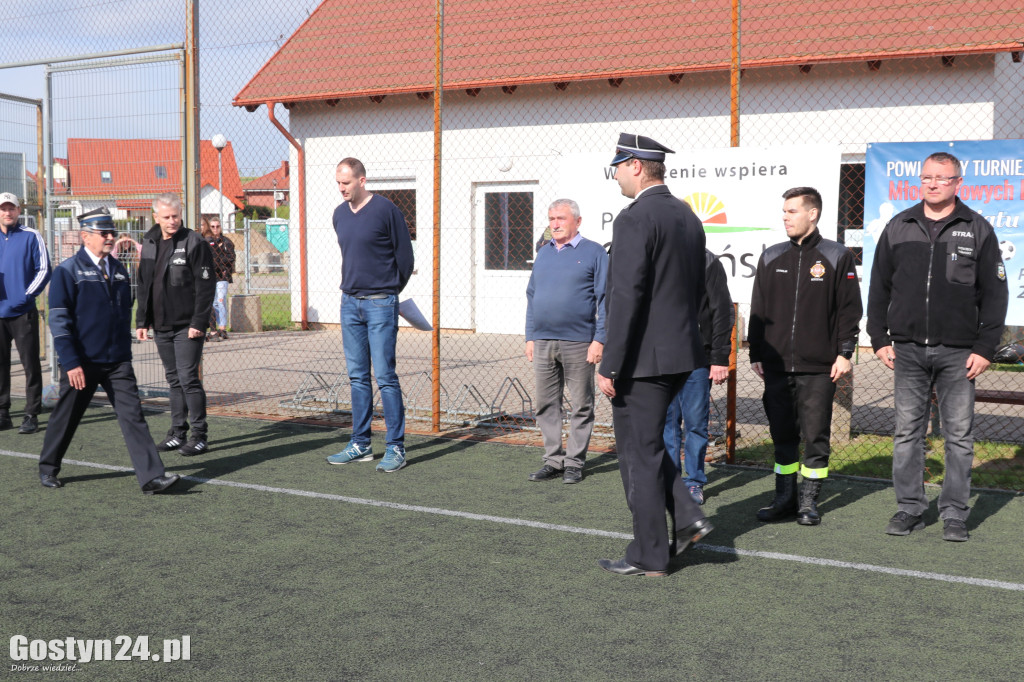 Turniej MDP na orliku w Piaskach