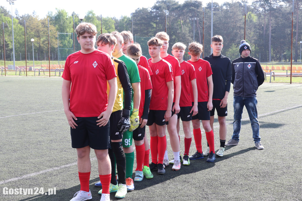 Turniej MDP na orliku w Piaskach