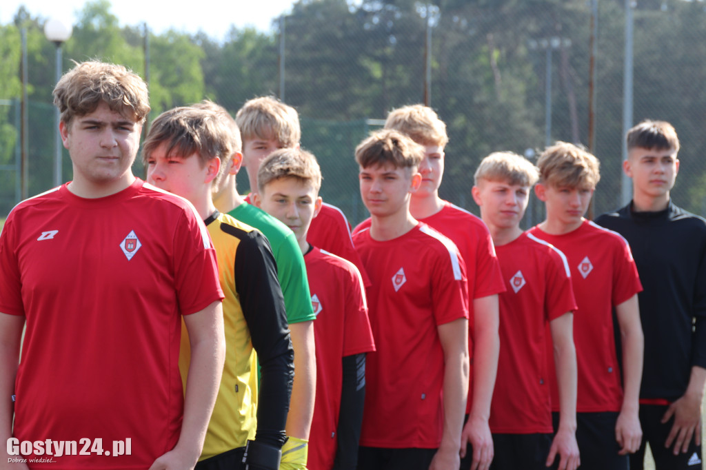 Turniej MDP na orliku w Piaskach