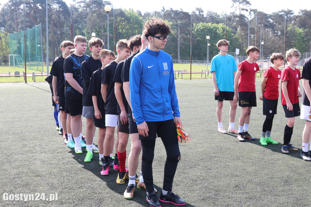 Turniej MDP na orliku w Piaskach