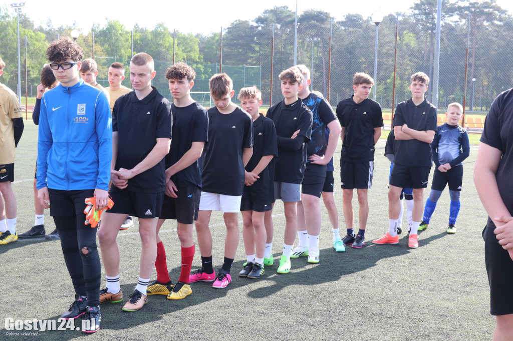 Turniej MDP na orliku w Piaskach