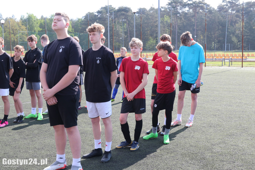 Turniej MDP na orliku w Piaskach