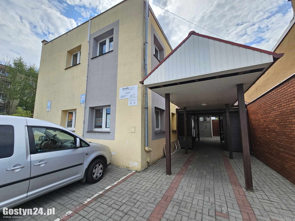 Klamoteka w GOK Hutnik w Gostyniu