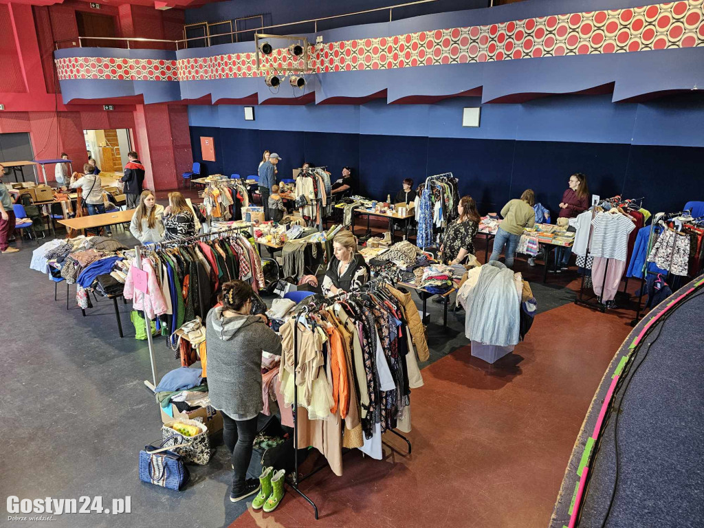 Klamoteka w GOK Hutnik w Gostyniu