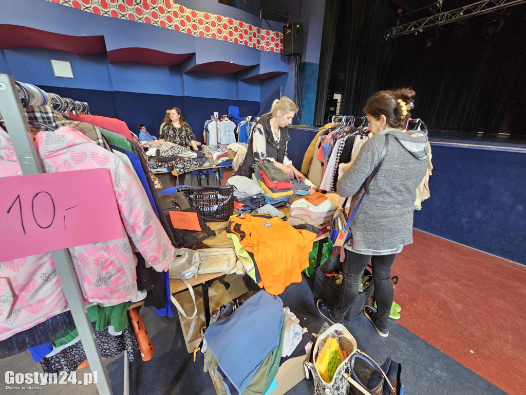 Klamoteka w GOK Hutnik w Gostyniu