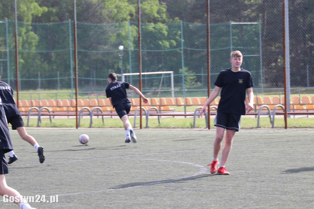 Turniej MDP na orliku w Piaskach