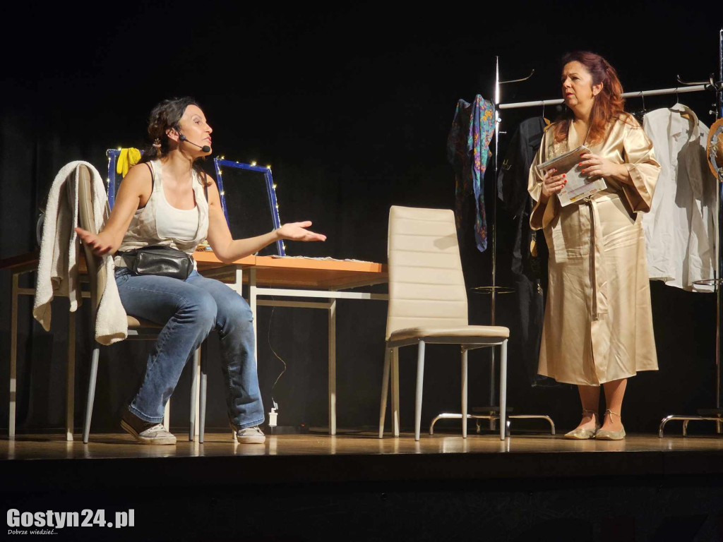 Spektakl Nago w Kisielu w CKiB w Piaskach