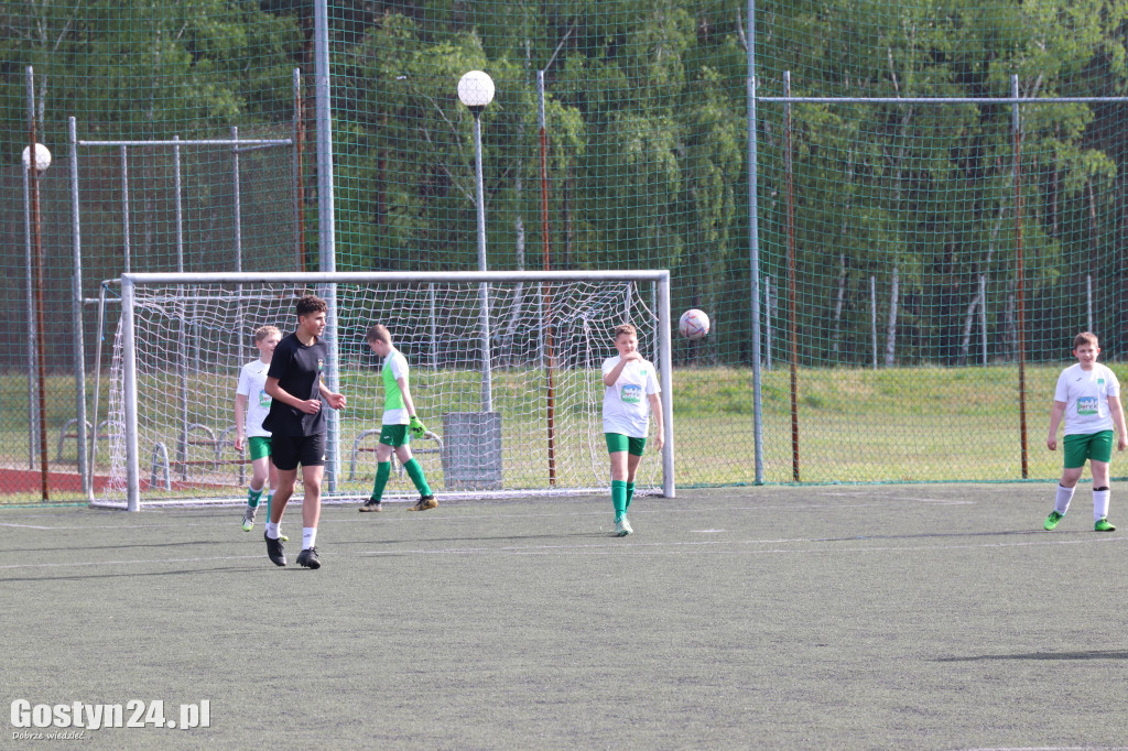 Turniej MDP na orliku w Piaskach