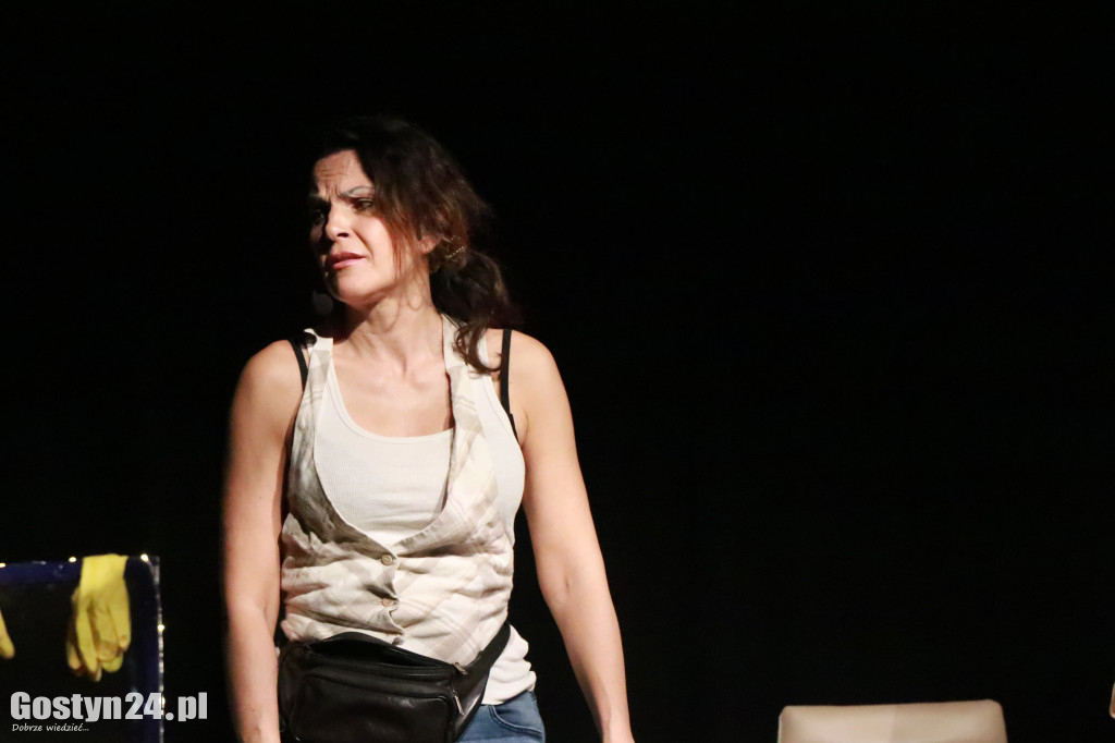 Spektakl Nago w Kisielu w CKiB w Piaskach