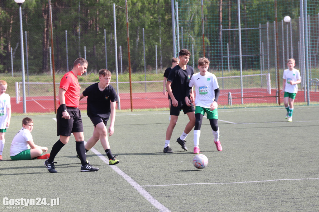 Turniej MDP na orliku w Piaskach