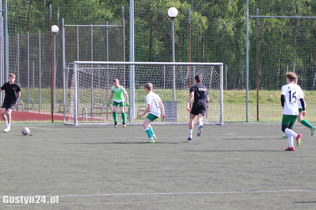 Turniej MDP na orliku w Piaskach