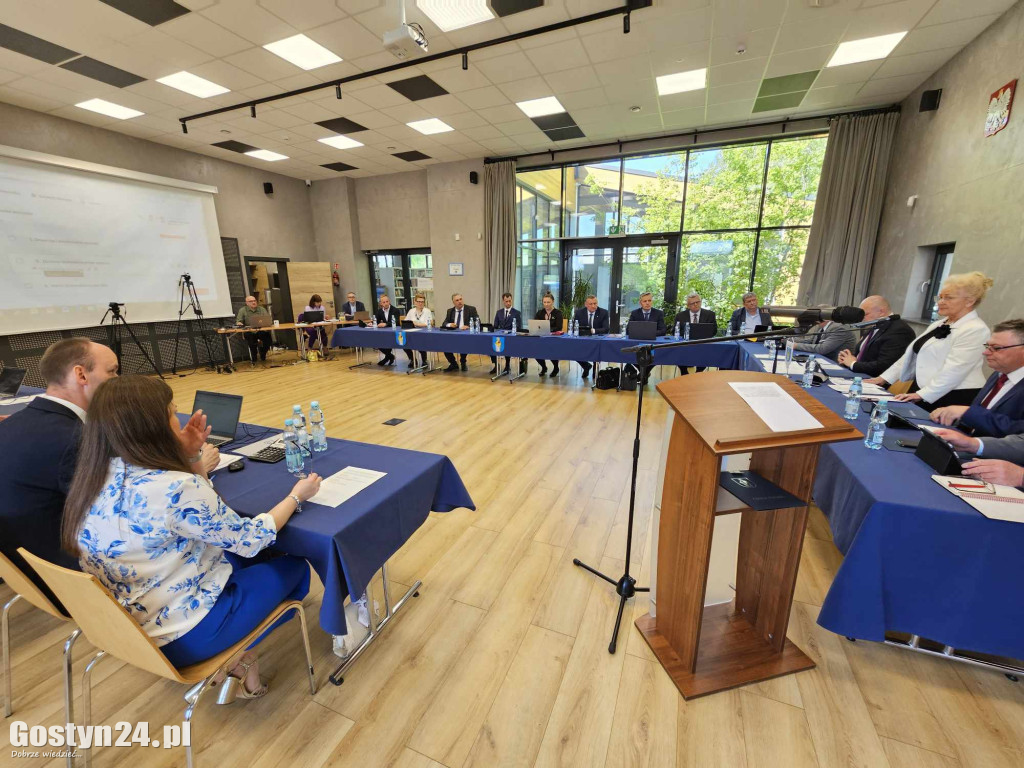 Sesja inaugurująca nową kadencję w Krobi