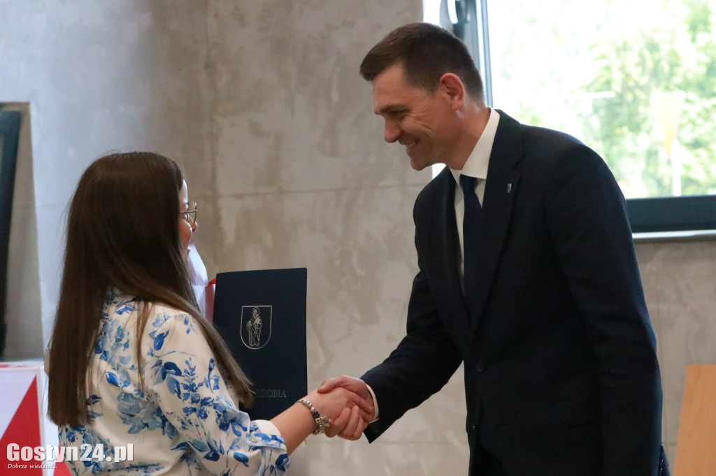 Sesja inaugurująca nową kadencję w Krobi