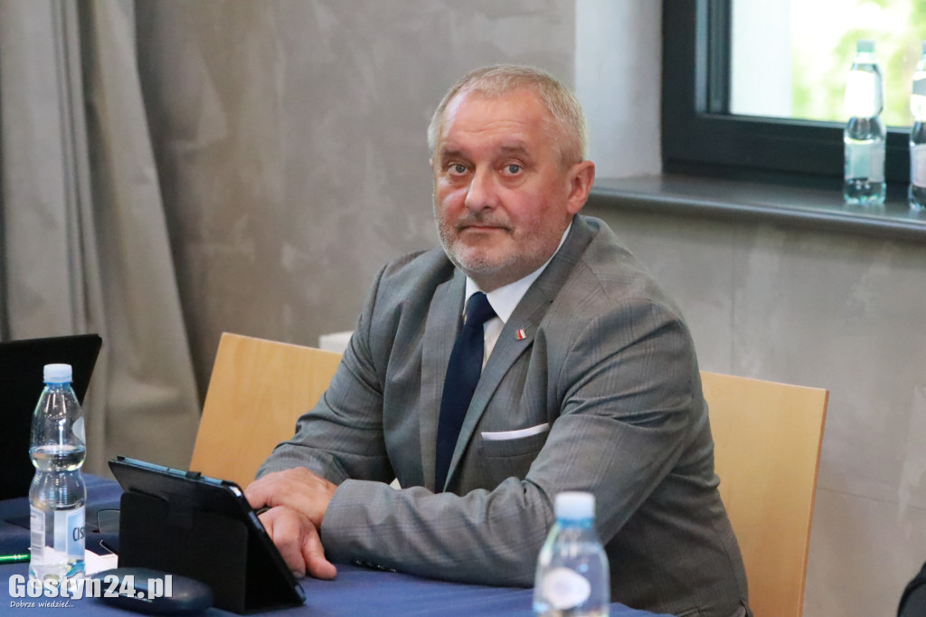 Sesja inaugurująca nową kadencję w Krobi