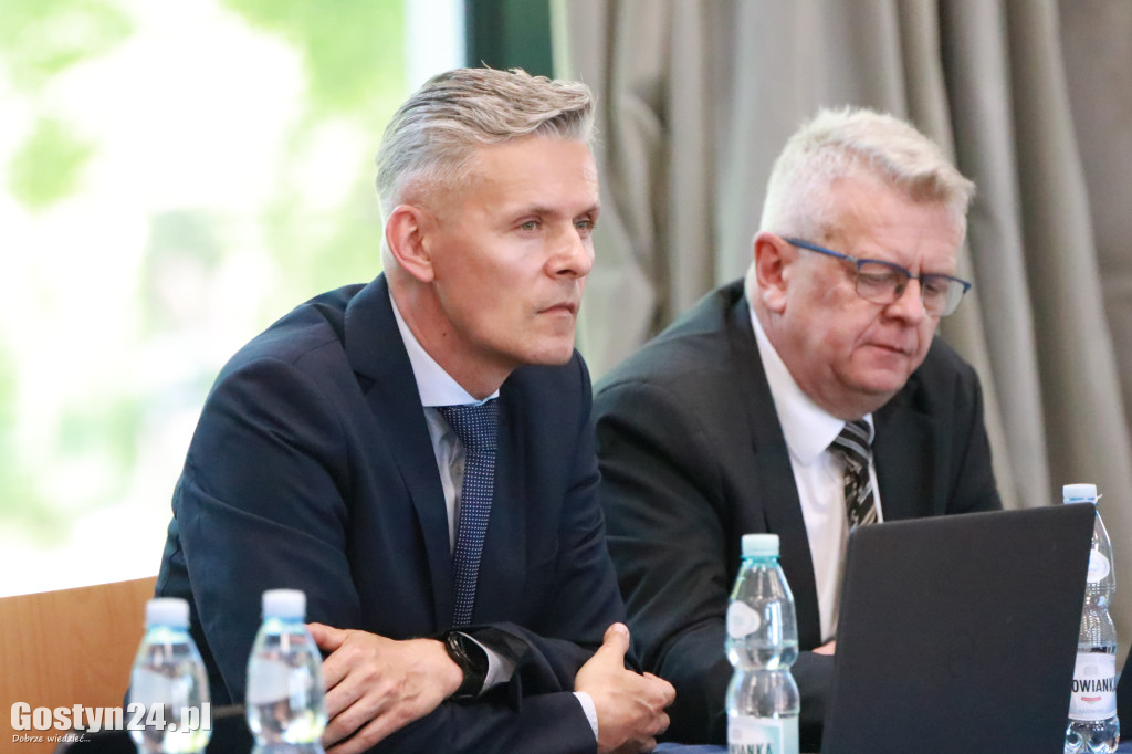 Sesja inaugurująca nową kadencję w Krobi