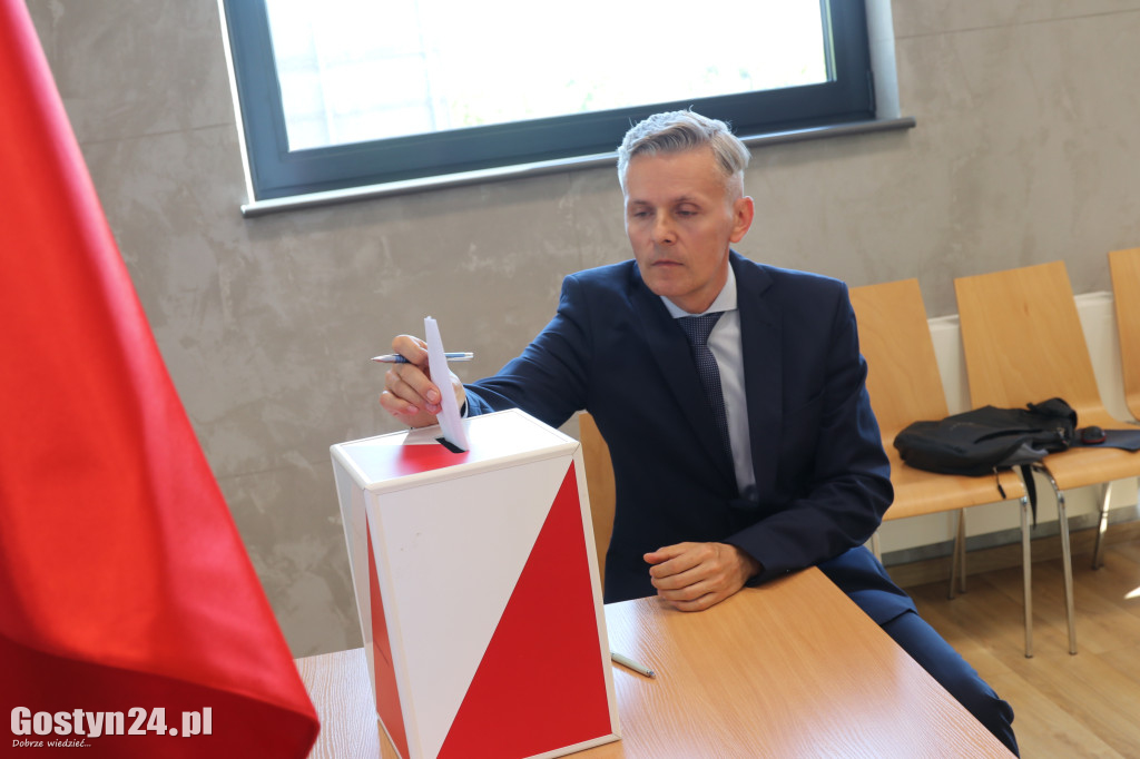 Sesja inaugurująca nową kadencję w Krobi