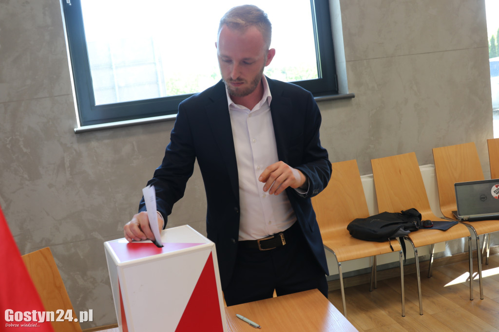 Sesja inaugurująca nową kadencję w Krobi