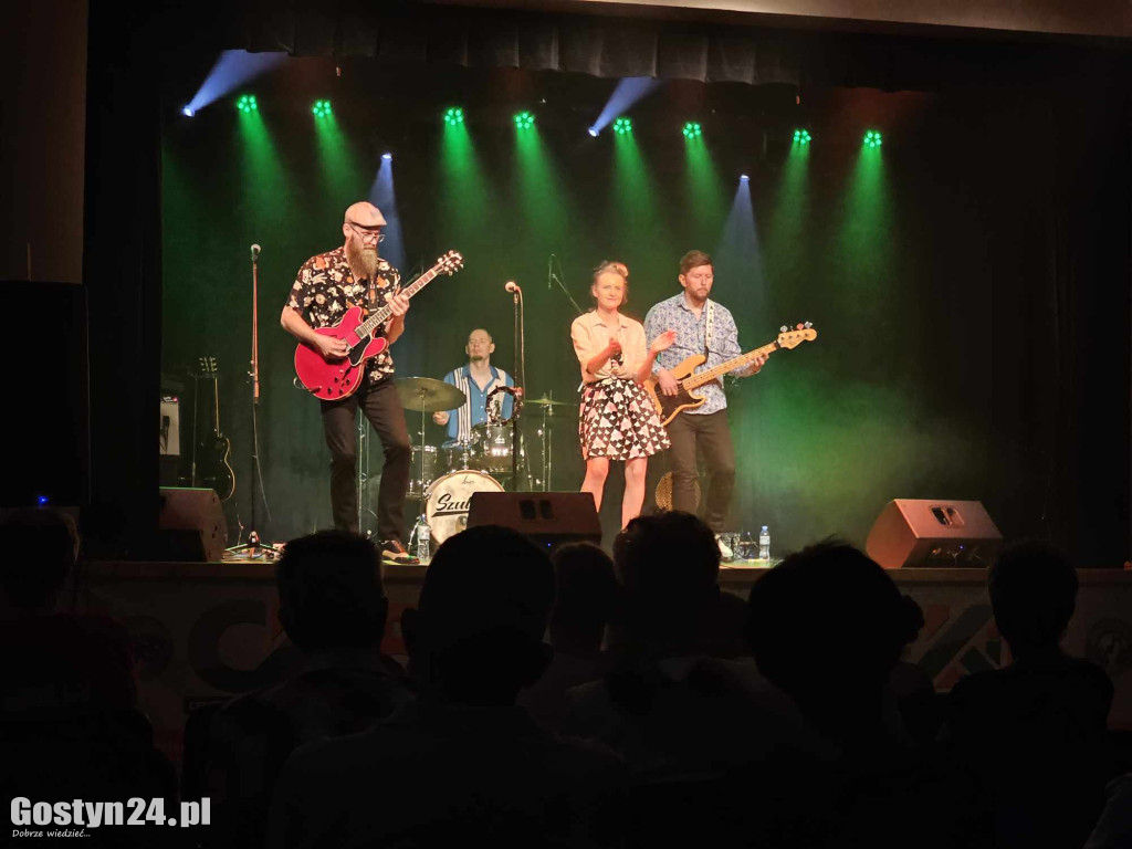 Koncert zespołu Szulerzy w CKiB w Piaskach