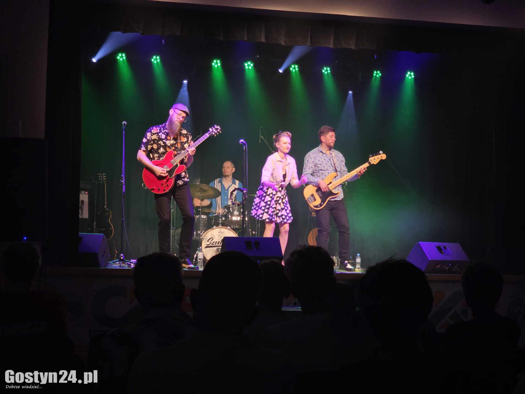 Koncert zespołu Szulerzy w CKiB w Piaskach