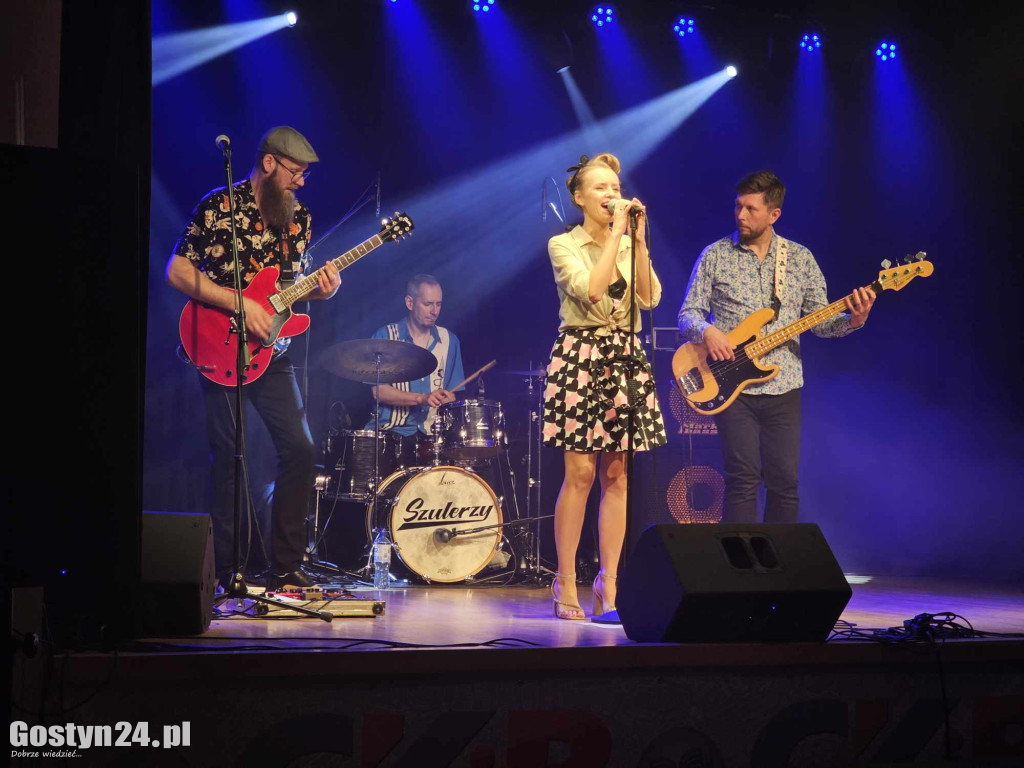 Koncert zespołu Szulerzy w CKiB w Piaskach