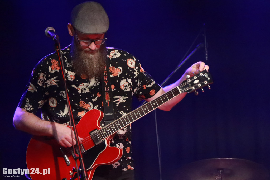 Koncert zespołu Szulerzy w CKiB w Piaskach