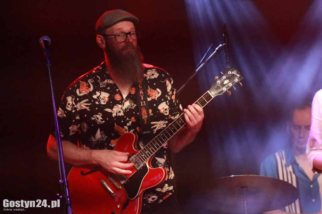 Koncert zespołu Szulerzy w CKiB w Piaskach