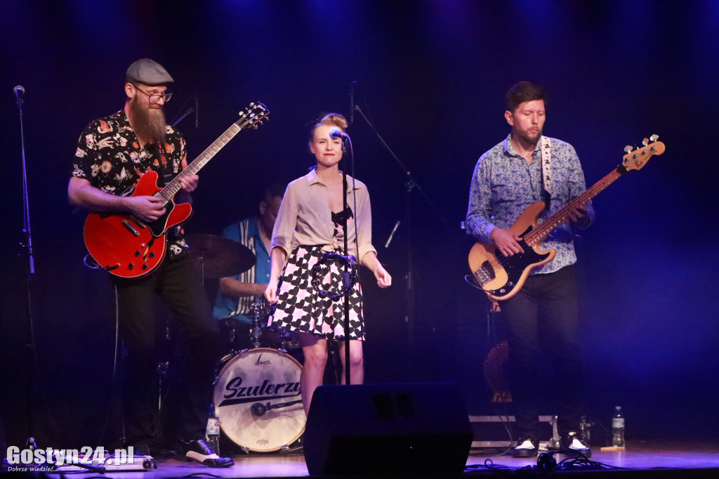 Koncert zespołu Szulerzy w CKiB w Piaskach