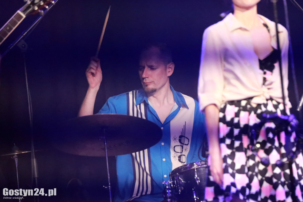 Koncert zespołu Szulerzy w CKiB w Piaskach