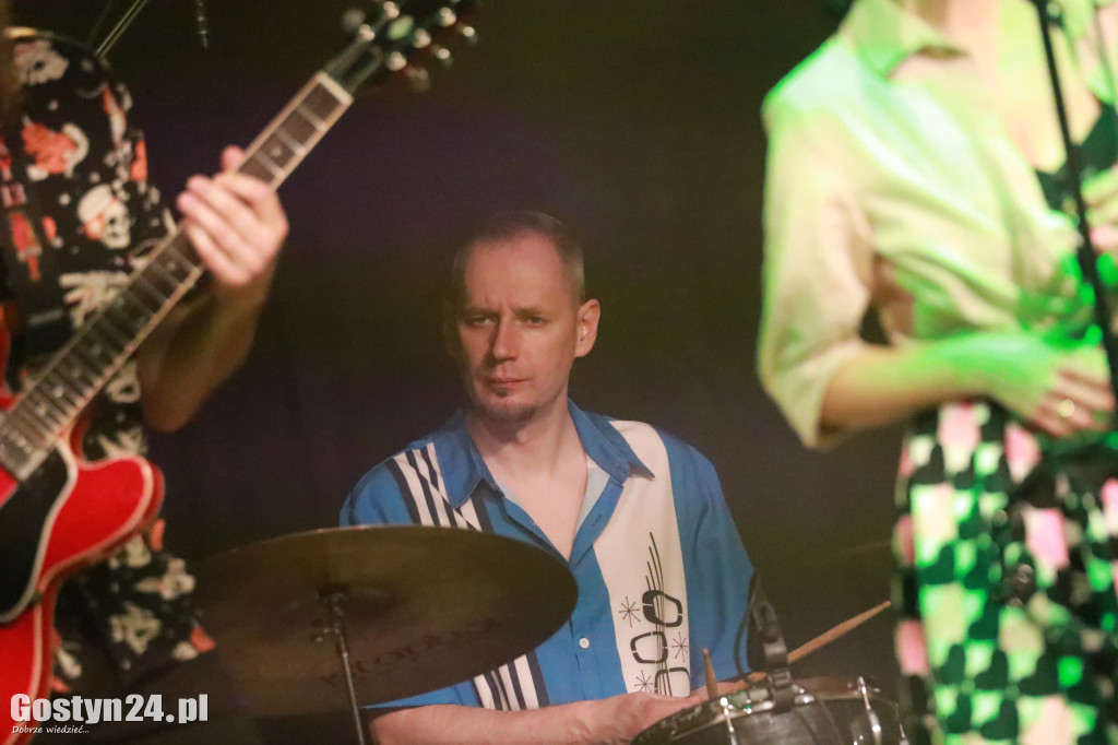 Koncert zespołu Szulerzy w CKiB w Piaskach