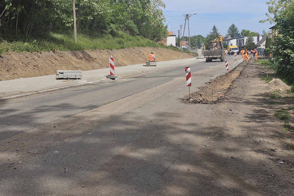 Remont drogi powiatowej w Brzeziu