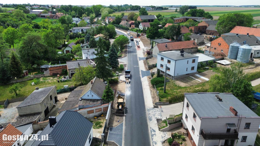 Remont drogi powiatowej w Brzeziu
