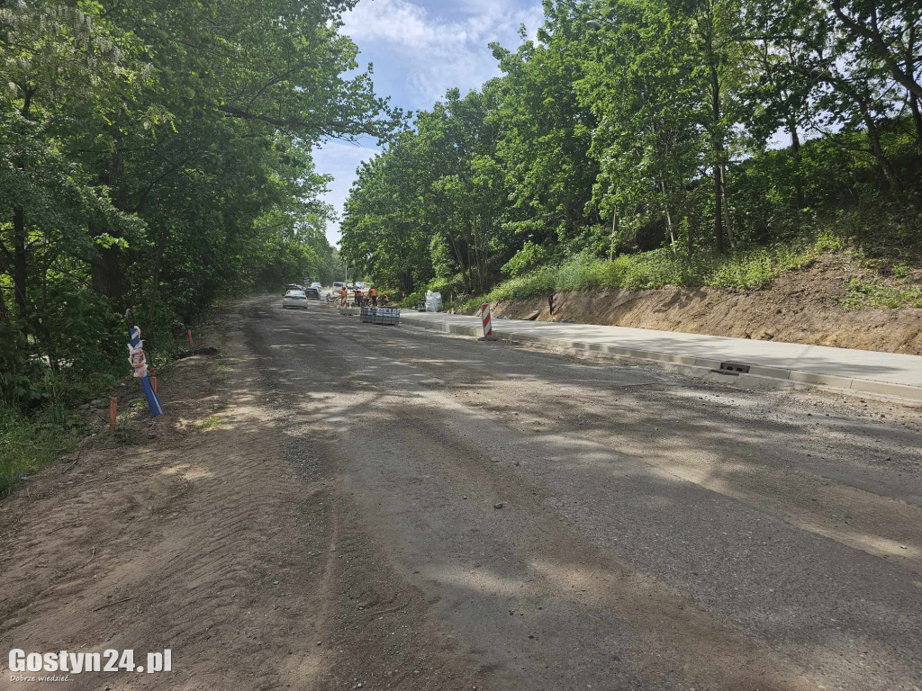 Remont drogi powiatowej w Brzeziu
